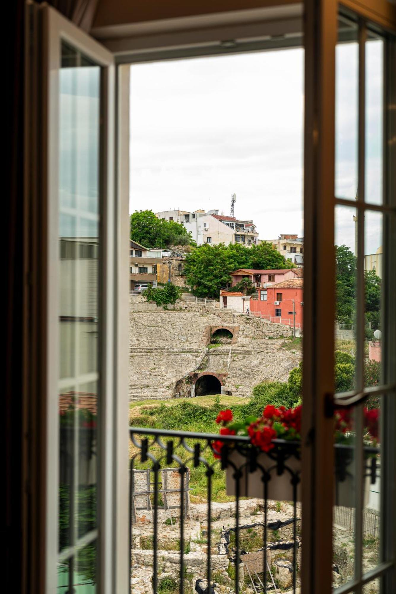 Art Gallery Boutique Hotel Durres Luaran gambar